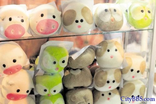 清迈夜市摆卖的小物品.jpg