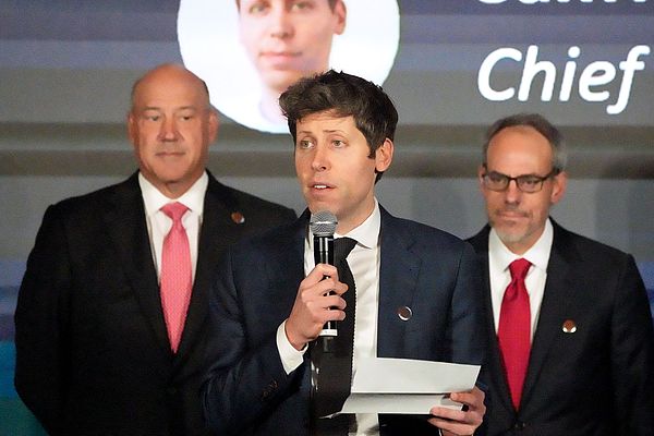 OpenAI首席执行官奥尔特曼出席人工智能相关活动